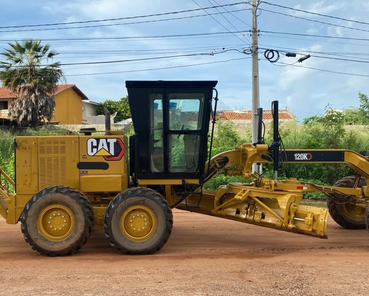 Sotreq seminovos CATERPILLAR         120K