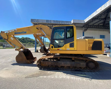 Sotreq seminovos KOMATSU         PC 200-8