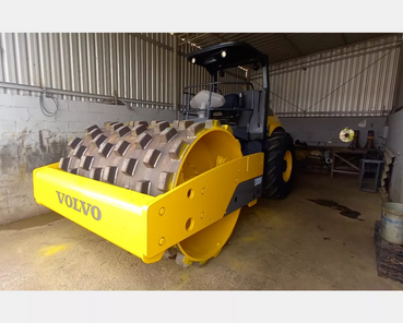 Sotreq seminovos VOLVO         SD105F