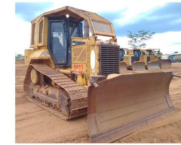 Sotreq seminovos CATERPILLAR         D6N