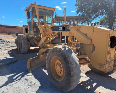 Sotreq seminovos CATERPILLAR         12H