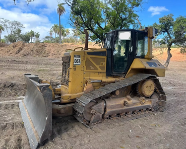 Sotreq seminovos CATERPILLAR         D6NXL